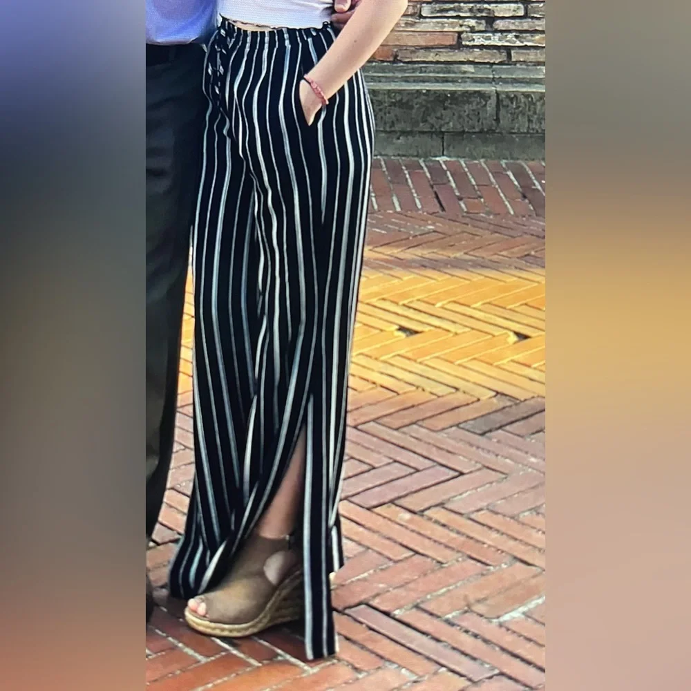 Forever 21 slit leg palazzo pants - Picture 1 of 4